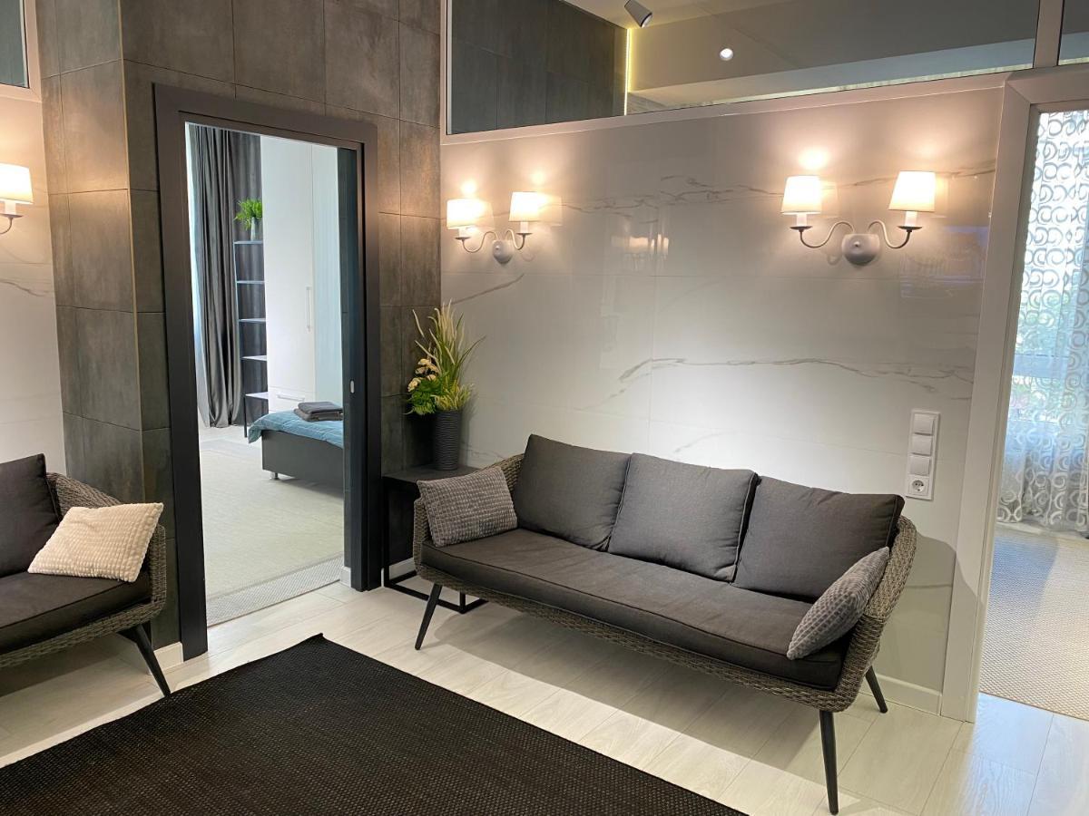Rentnow Modern Business Apartment With 3 Bedrooms In Centre Chişinǎu Buitenkant foto
