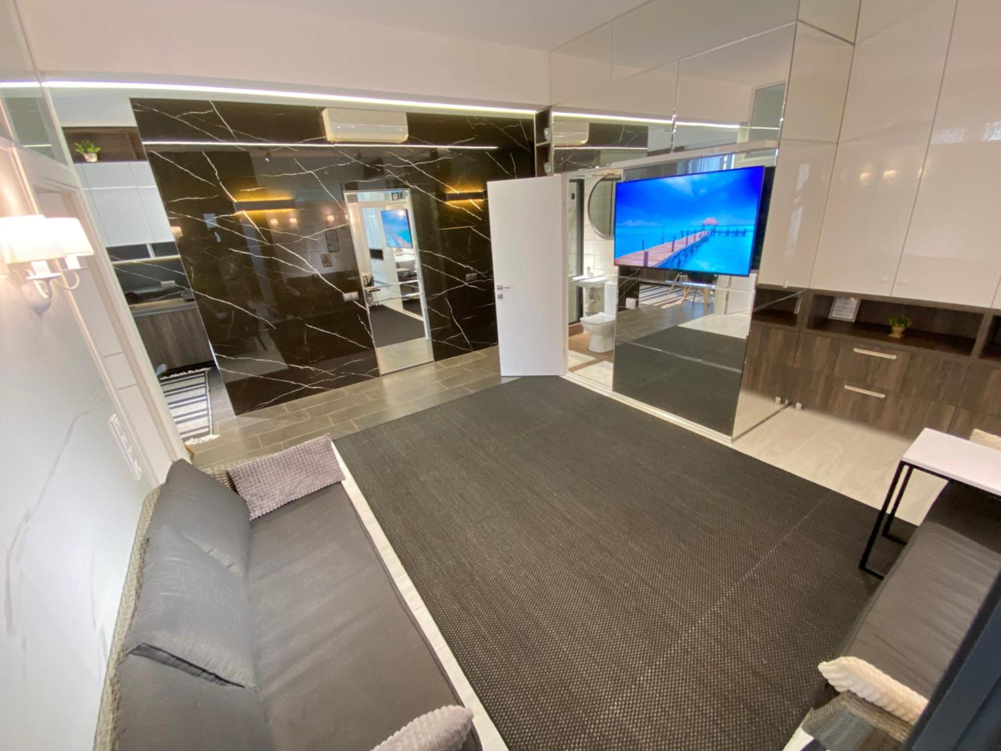 Rentnow Modern Business Apartment With 3 Bedrooms In Centre Chişinǎu Buitenkant foto