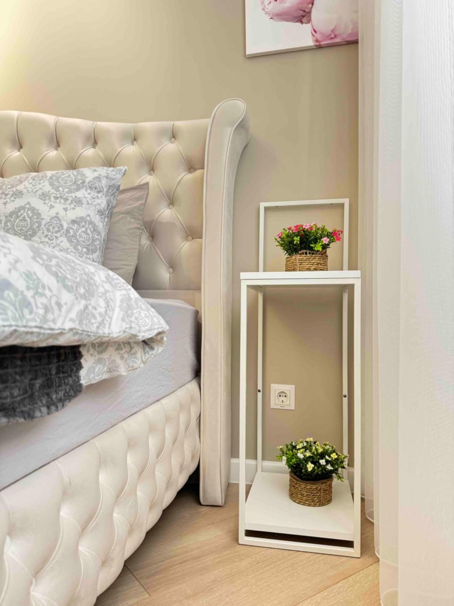 Rentnow Modern Business Apartment With 3 Bedrooms In Centre Chişinǎu Buitenkant foto