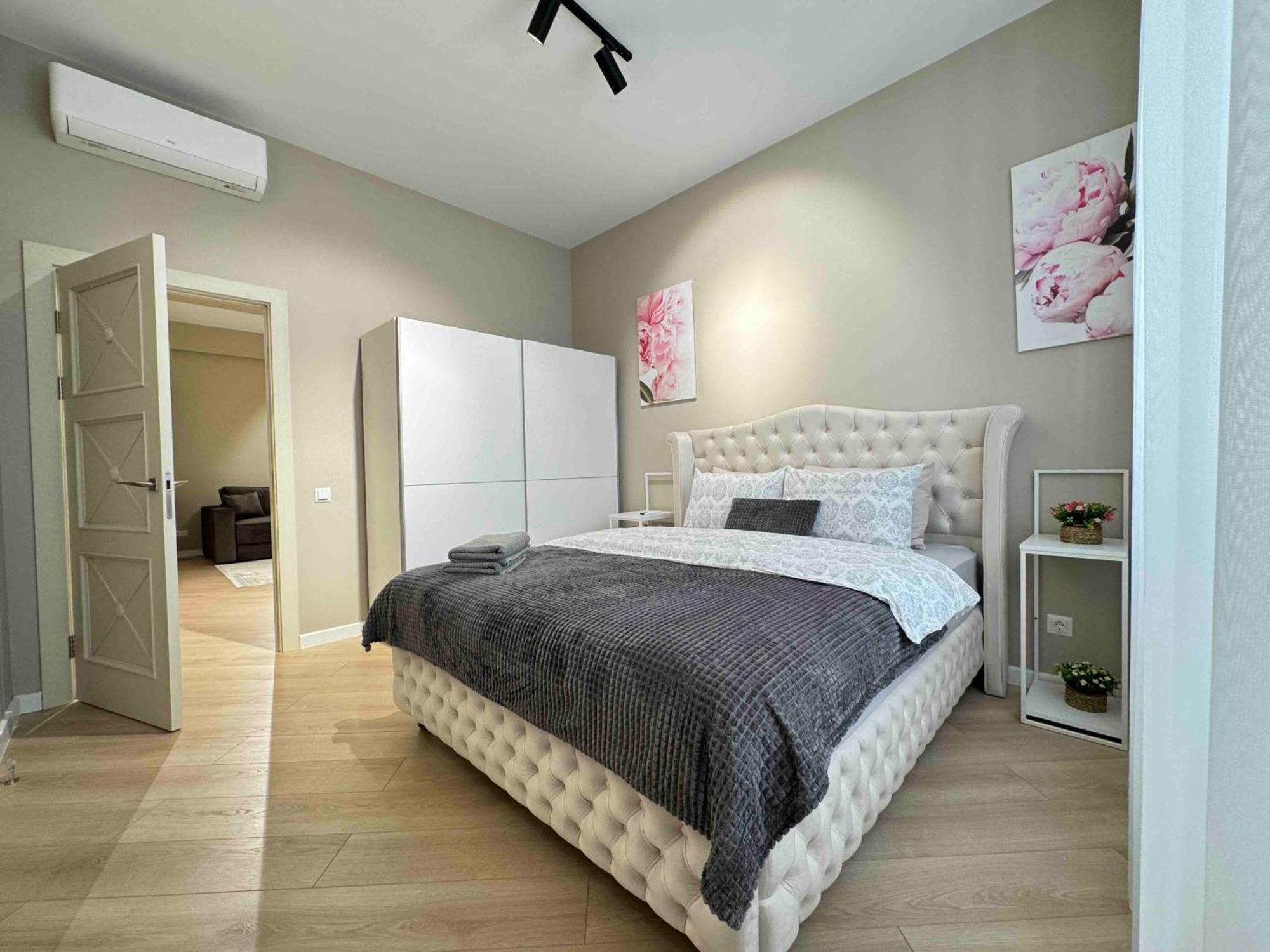 Rentnow Modern Business Apartment With 3 Bedrooms In Centre Chişinǎu Buitenkant foto
