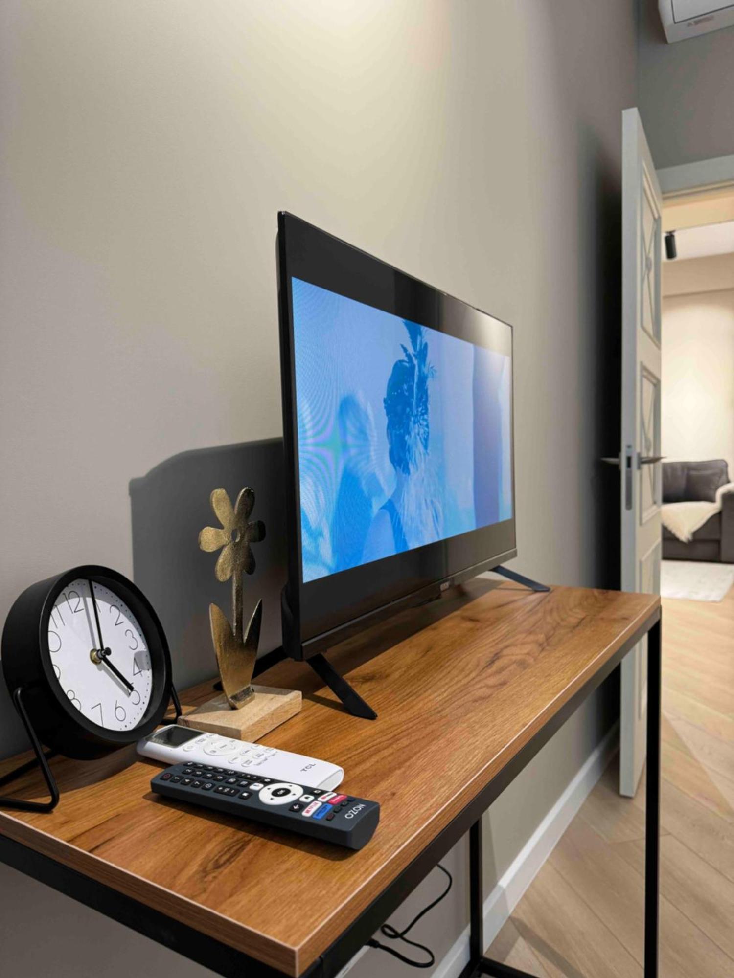Rentnow Modern Business Apartment With 3 Bedrooms In Centre Chişinǎu Buitenkant foto