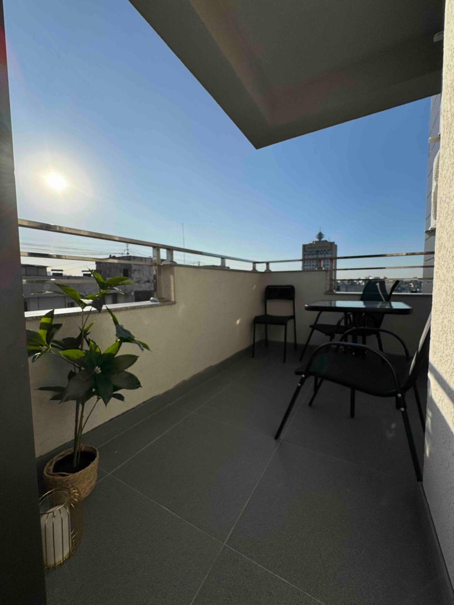 Rentnow Modern Business Apartment With 3 Bedrooms In Centre Chişinǎu Buitenkant foto