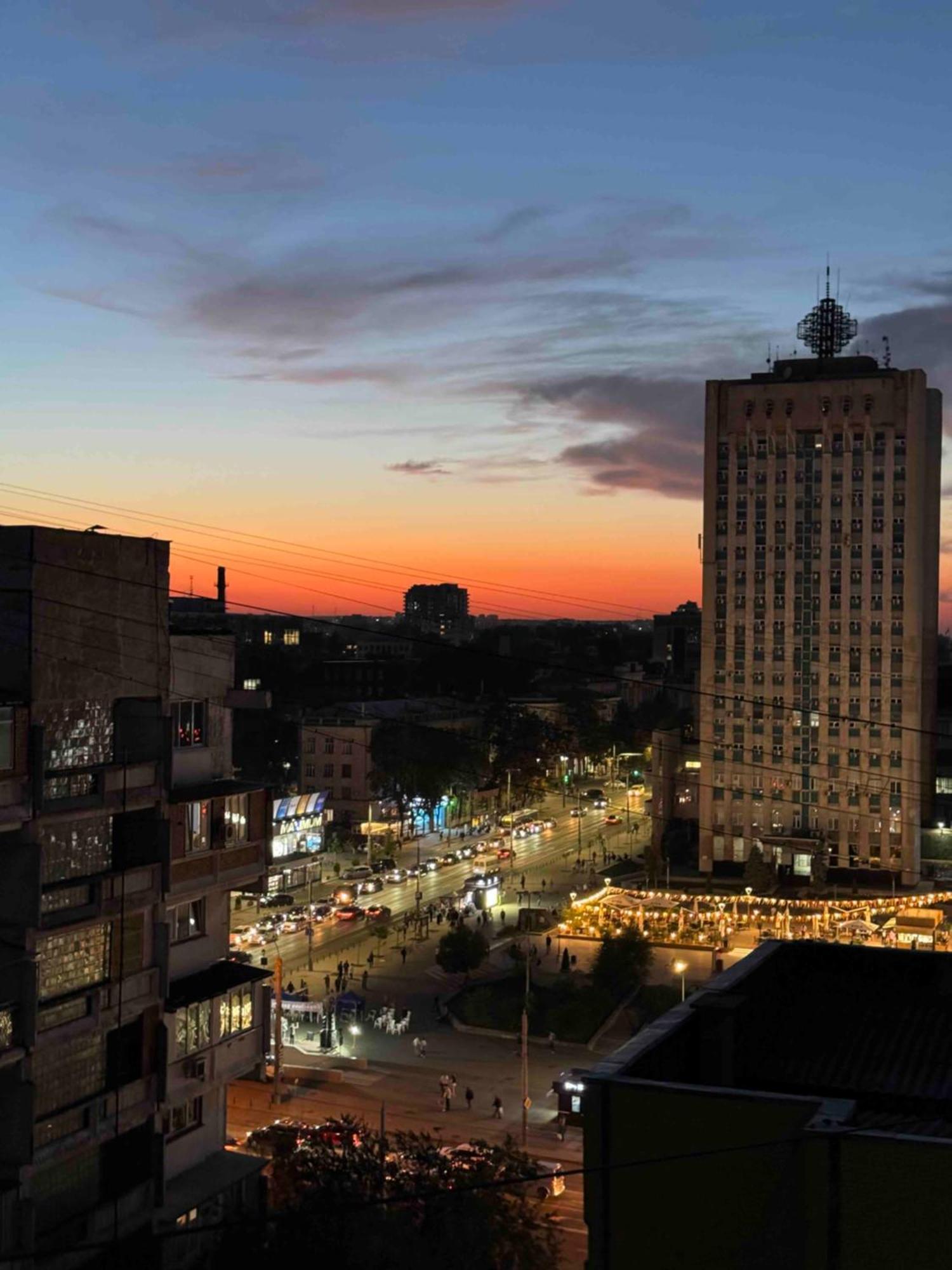 Rentnow Modern Business Apartment With 3 Bedrooms In Centre Chişinǎu Buitenkant foto