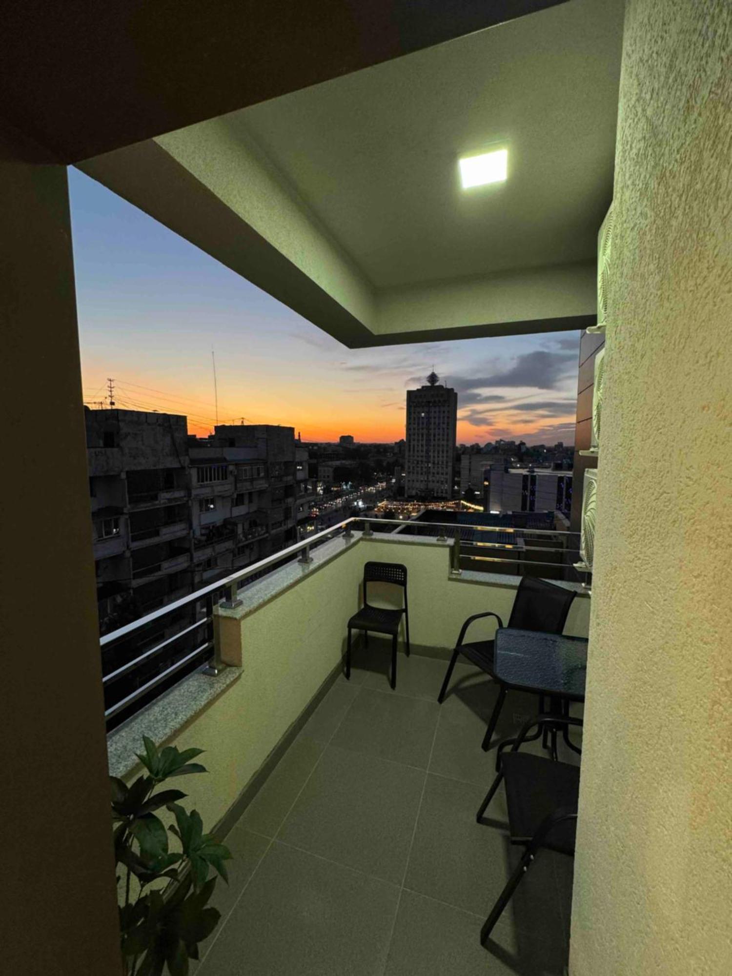 Rentnow Modern Business Apartment With 3 Bedrooms In Centre Chişinǎu Buitenkant foto